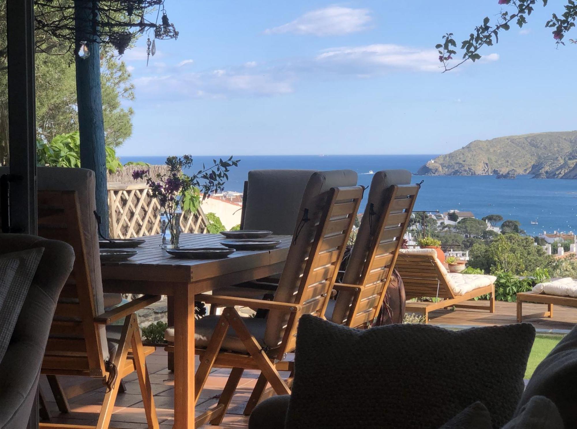 Stunning Views Over Cadaques Exterior photo